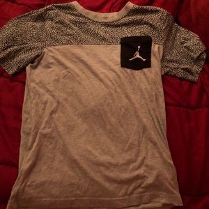 Kids/teens Air Jordan designed shirt